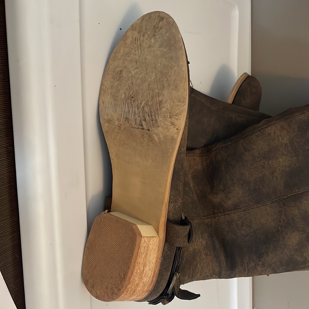 Womens boot - Picture 2 of 4